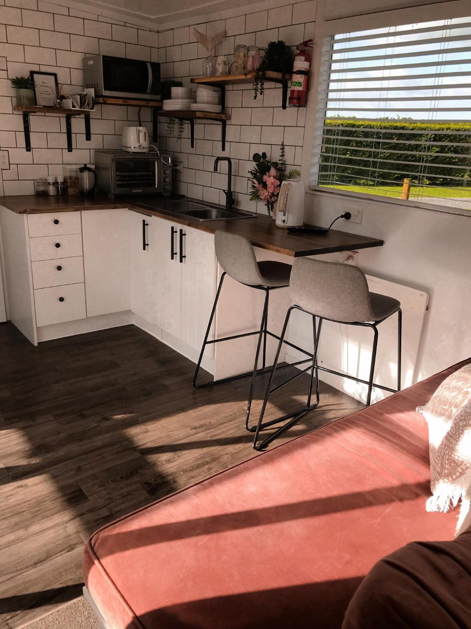 Rustling Oaks Nz Tropical Tiny House Villa Tamahere Buitenkant foto