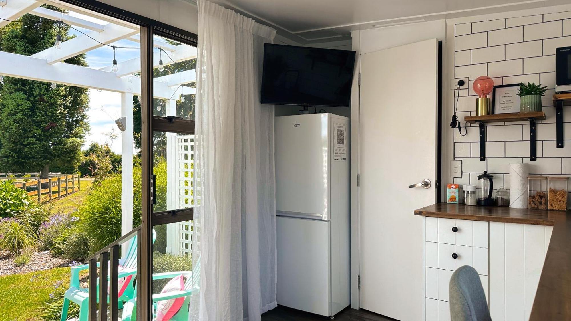Rustling Oaks Nz Tropical Tiny House Villa Tamahere Buitenkant foto
