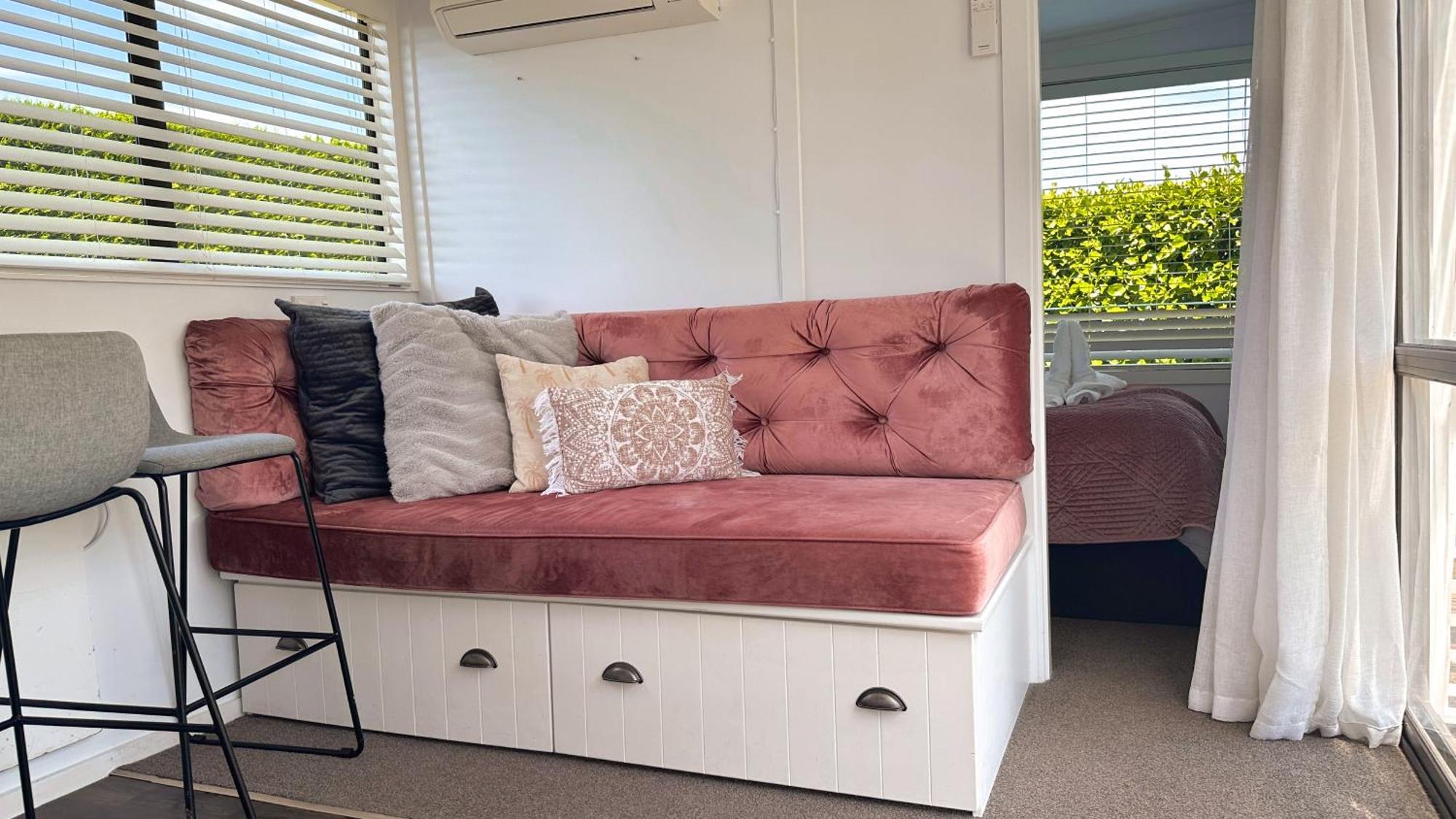 Rustling Oaks Nz Tropical Tiny House Villa Tamahere Buitenkant foto